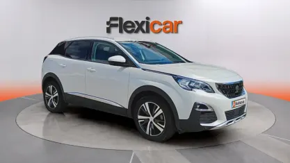 Usado Peugeot 3008 Active 131 CV (96 kW) 2018 Blanco SUV