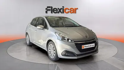 Usado Peugeot 208 Allure 110 CV (80 kW) 2018 Gris Utilitario