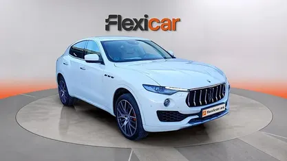 Usado Maserati Levante 275 CV (202 kW) 2017 Blanco SUV