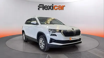 Usado Skoda Karoq Ambition 150 HP (110 kW) 2023 Branco SUV