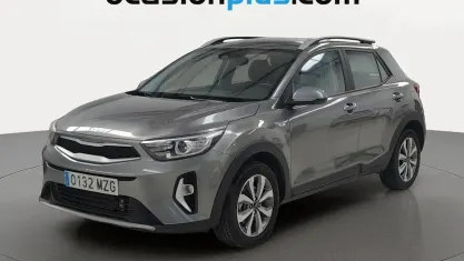 Usado Kia Stonic 100 CV (73 kW) 2025 Gris SUV