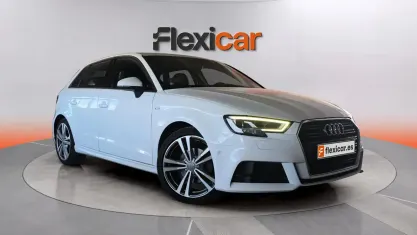 Usado Audi A3 S-Line 116 CV (85 kW) 2019 Blanco Berlina