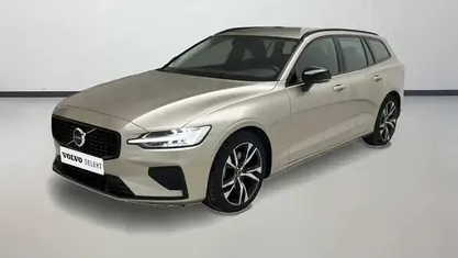 Begagnad Volvo V60 Plus 197 HK (144 kW) 2025 Kombi