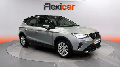 Usado Seat Arona Style 110 CV (80 kW) 2022 SUV