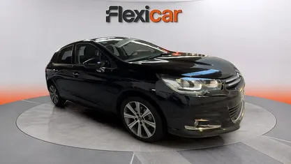 Usado Citroën C4 Feel 131 CV (96 kW) 2017 Negro Utilitario