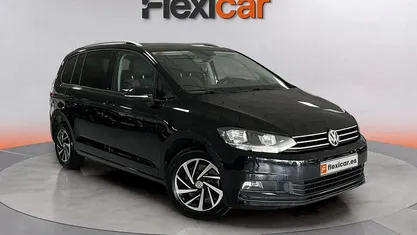 Usado VW Touran Business 116 CV (85 kW) 2019 Negro Monovolumen