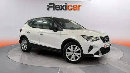 Usado Seat Arona Xperience 110 CV (80 kW) 2022 SUV