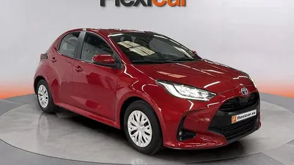 Usado Toyota Yaris Hybrid Active 116 CV (85 kW) 2023 Berlina