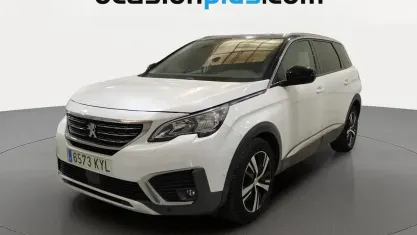 Usado Peugeot 5008 Allure 131 CV (96 kW) 2019 Blanco SUV