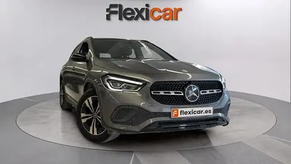 Usado Mercedes GLA200 150 CV (110 kW) 2021 SUV