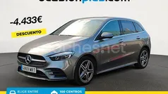 Gris / plata Usado 2024 Mercedes B250e Monovolumen | 33.990 € (Precio justo)