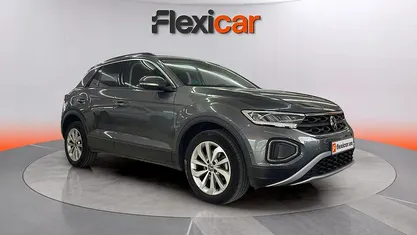 Usado VW T-Roc Life 110 CV (80 kW) 2023 SUV