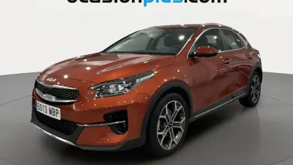 Usado Kia XCeed 120 CV (88 kW) 2022 Naranja SUV