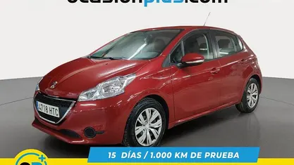 Rojo Usado 2013 Peugeot 208 Active Utilitario | 6050 € (Precio justo)
