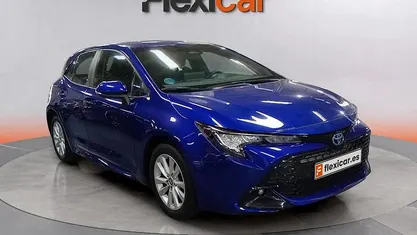 Azul Usado 2024 Toyota Corolla Active Berlina | 20.990 € (Super precio)