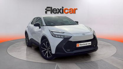 Begagnad Toyota C-HR Advance 184 HK (135 kW) 2024 Vit SUV