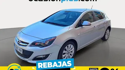 Usado 2013 Opel Astra Excellence Utilitario | 6200 € (Precio justo)
