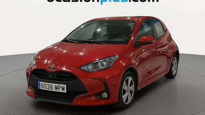 Usado 2024 Toyota Yaris Hybrid Active Utilitario | 16.173 € (Precio justo)