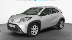 Gris Usado 2024 Toyota Aygo Play Utilitario | 14.228 € (Precio justo)