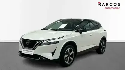 Usado Nissan Qashqai N-Connecta 140 CV (102 kW) 2022 Bitono (blanco y negro) negra SUV