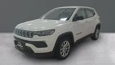 Blanco Usado 2022 Jeep Compass Longitude SUV | 22.500 € (Precio justo)