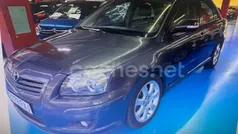 Gris / plata Usado 2007 Toyota Avensis Executive Berlina | 7999 € (Precio justo)