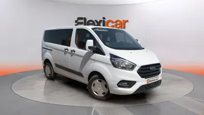 Usado Ford Transit Custom Trend 131 CV (96 kW) 2023 Blanco Familiar