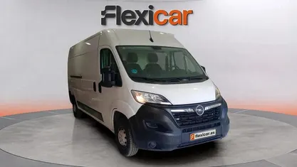 Blanco Usado 2022 Opel Movano Van | 17.990 € (Buen precio)