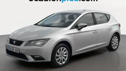 Usado Seat Leon Style 105 CV (77 kW) 2015 Gris plata Utilitario