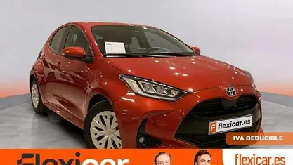 Usado Toyota Yaris Hybrid Active 116 CV (85 kW) 2023 Utilitario