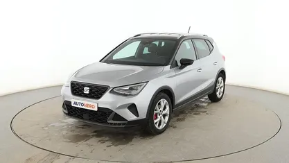 Usado Seat Arona FR 150 CV (110 kW) 2023 Gris SUV