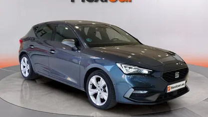 Usado Seat Leon FR 110 CV (80 kW) 2024 Gris Berlina
