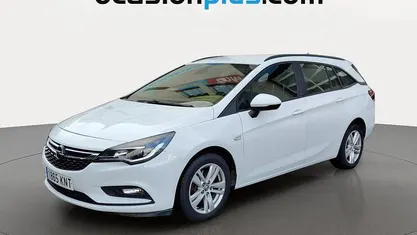 Usado 2018 Opel Astra Business Familiar | 9991 € (Buen precio)