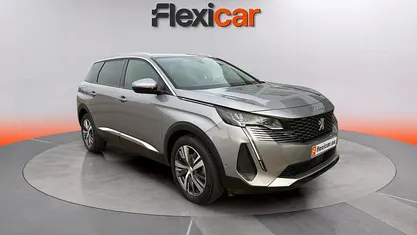 Usado Peugeot 5008 Allure 131 CV (96 kW) 2020 Gris SUV