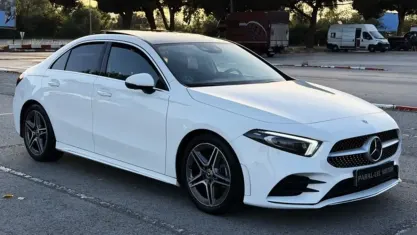 Usado Mercedes A180 136 CV (100 kW) 2020 Blanco Berlina