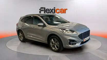 Usado Ford Kuga ST-Line 243 CV (178 kW) 2024 Gris SUV