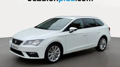 Usado Seat Leon XCELLENCE 150 CV (110 kW) 2019 Blanco Monovolumen