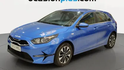 Usado Kia Ceed 101 CV (74 kW) 2024 Azul Utilitario