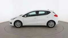 Blanco Usado 2017 Kia Ceed Berlina | 11.099 € (Precio justo)