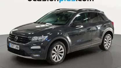 Usado VW T-Roc Advance 110 CV (80 kW) 2021 Gris SUV
