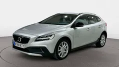 Gris plata Usado 2019 Volvo V40 CC Pro Familiar | 15.682 € (Precio justo)
