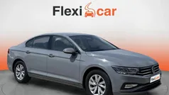 Gris Usado 2022 VW Passat Business Berlina | 18.990 € (Buen precio)