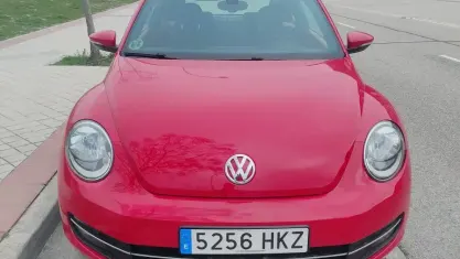 Usado VW Beetle 105 CV (77 kW) 2012 Rojo Utilitario