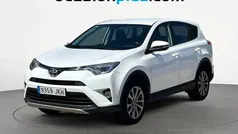 Blanco Usado 2015 Toyota RAV4 Executive SUV | 15.999 € (Precio justo)