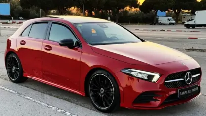 Usado Mercedes A200 AMG line 163 CV (119 kW) 2018 Rojo Berlina