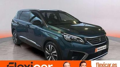 Usado Peugeot 5008 Allure 131 CV (96 kW) 2019 Verde SUV