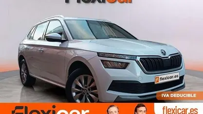 Usado Skoda Kamiq Ambition 110 CV (80 kW) 2022 Blanco SUV