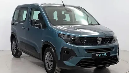 Käytetty Peugeot Rifter Allure 101 HP (74 kW) 2025 Sininen Tila-auto