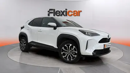 Begagnad Toyota Yaris Hybrid Active 116 HK (85 kW) 2023 Vit