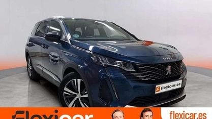 Käytetty Peugeot 5008 Allure 131 HP (96 kW) 2023 Sininen Katumaasturi